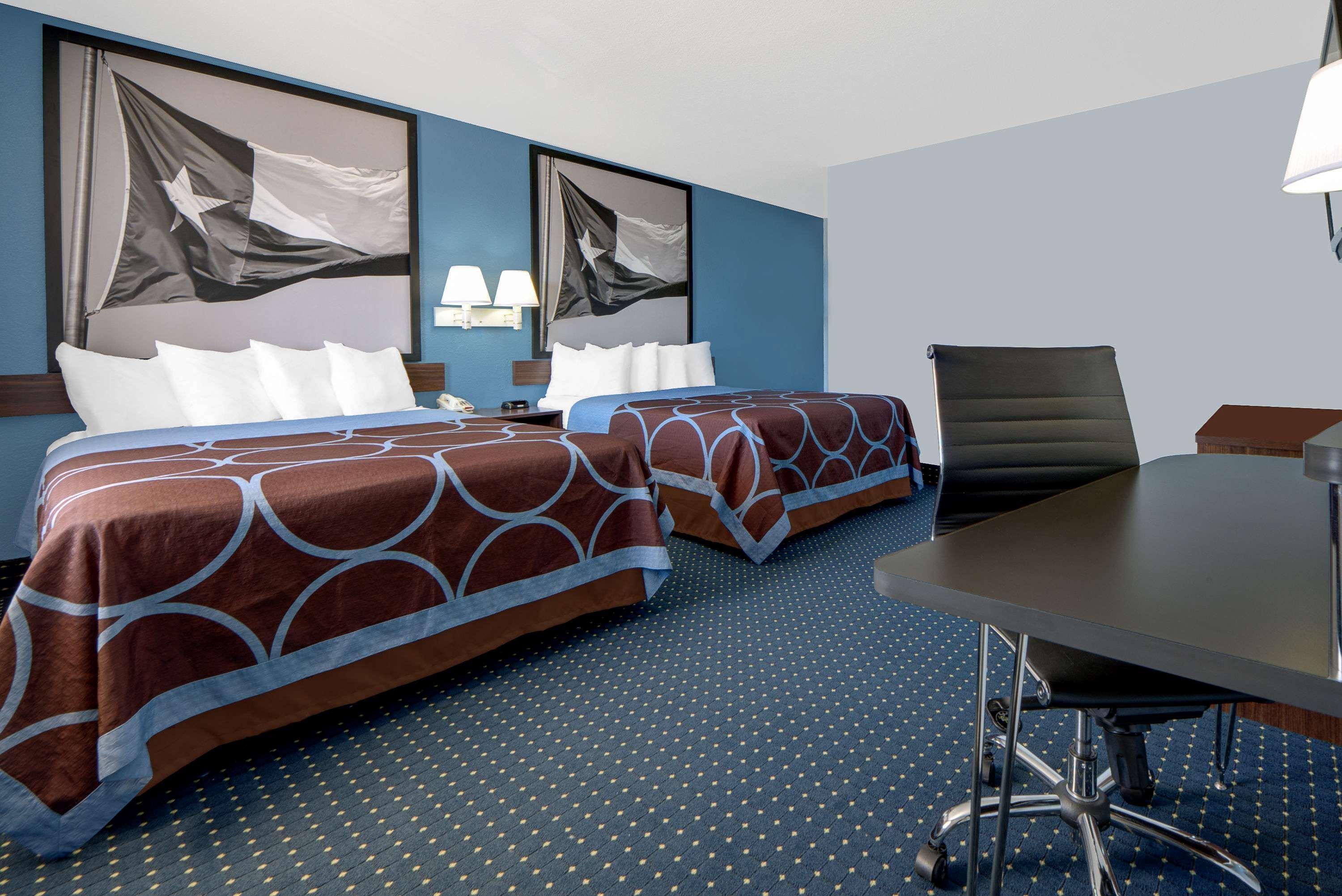 Super 8 By Wyndham Dumas Tx Motel Екстериор снимка